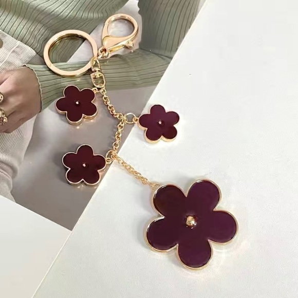 Red Flower Bag Charm | Flower Key Chain - Picture 2 of 2